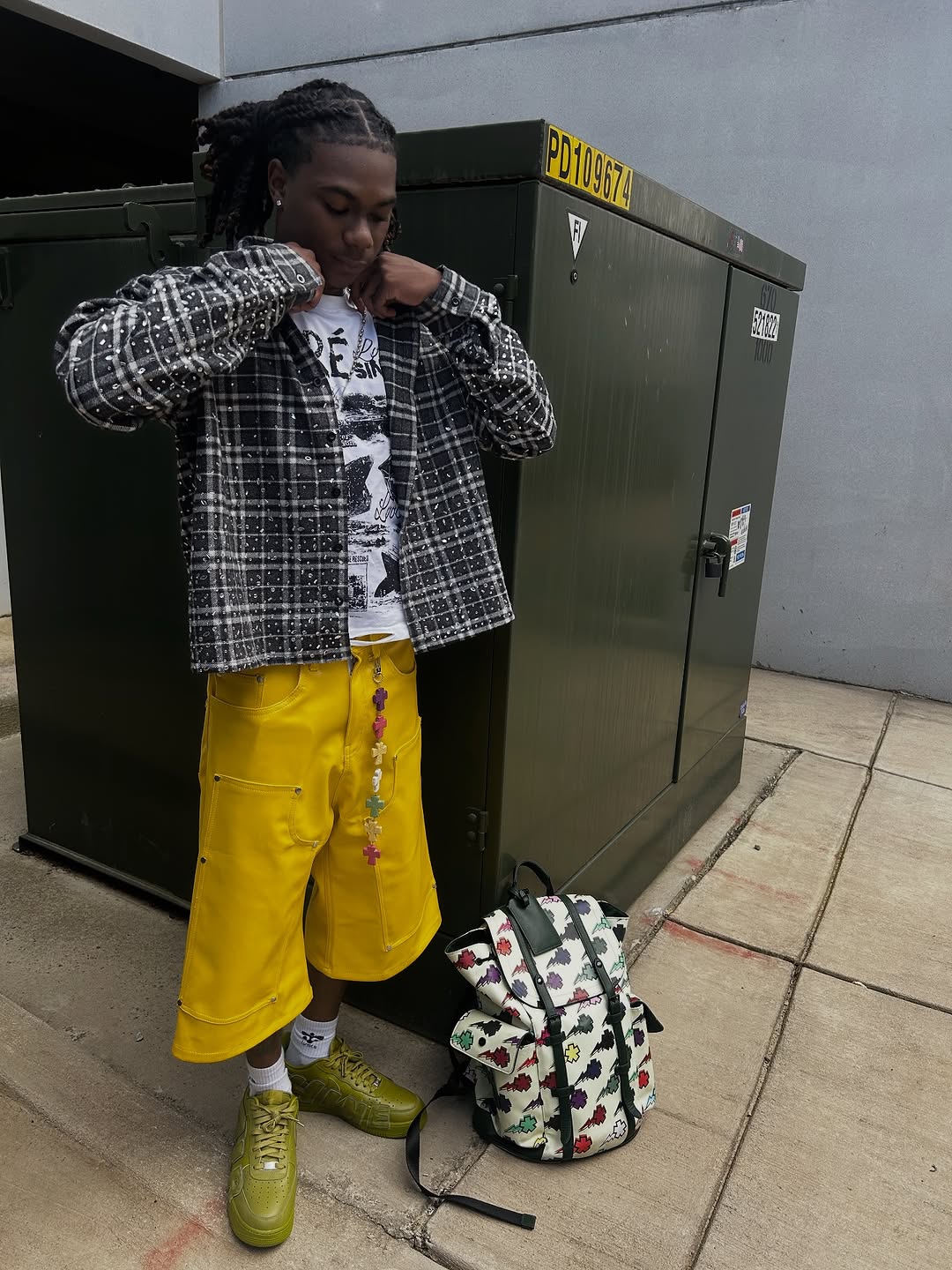 STONE CROSS KEYCHAIN